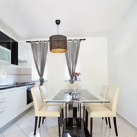 B88 - Palma Apartment