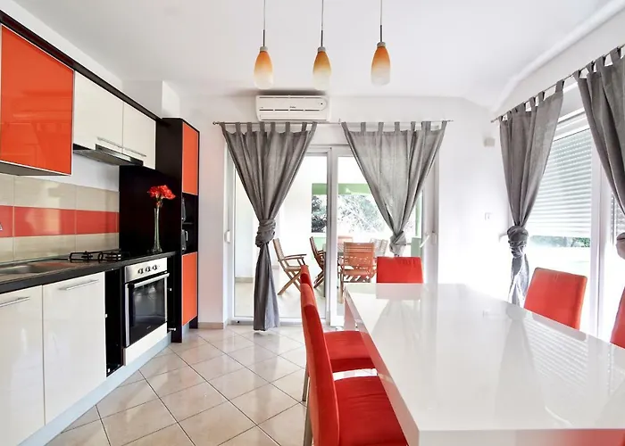Apartman B88 - Palma Sveti Filip i Jakov